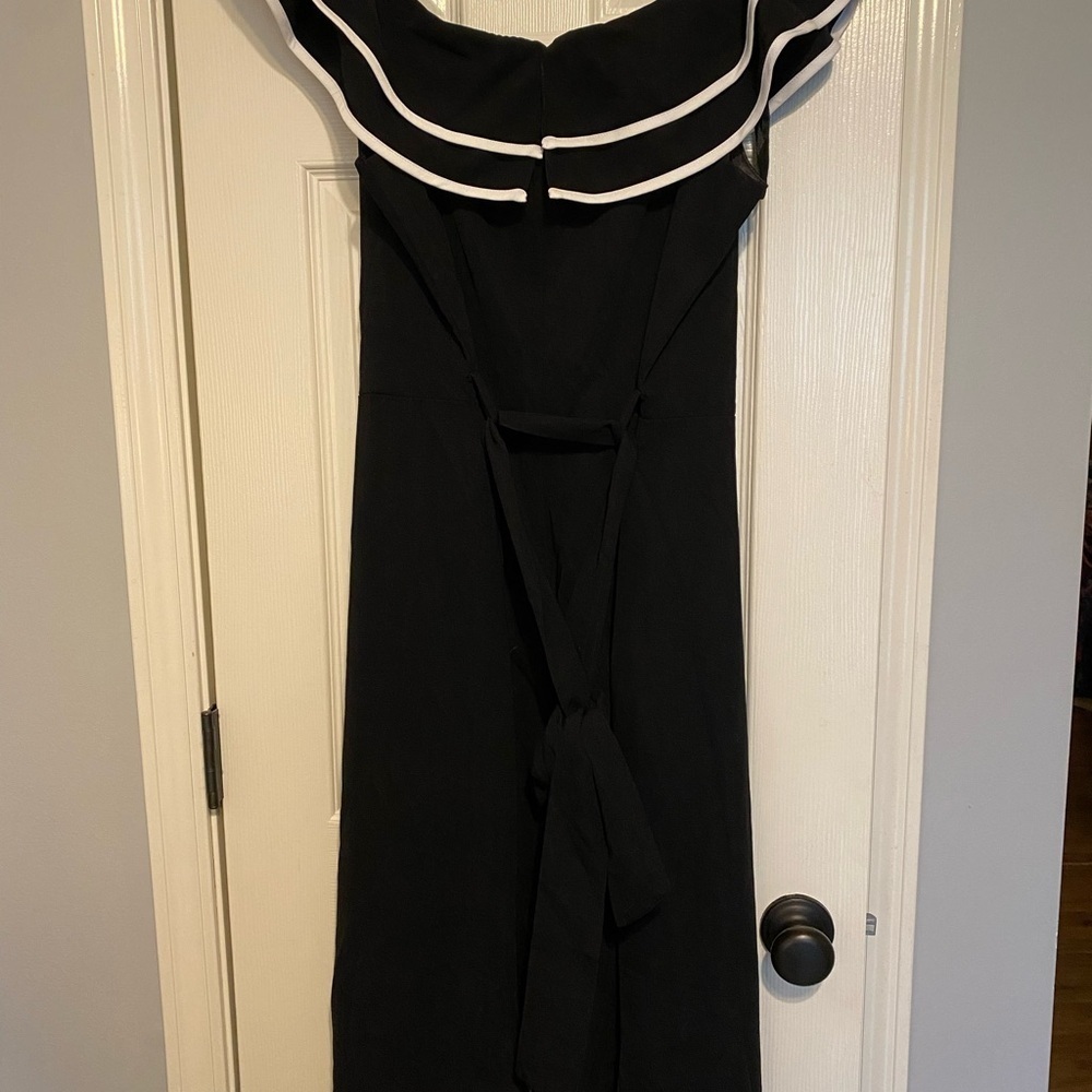 City Chic Demure Romper - Picture 9 of 10